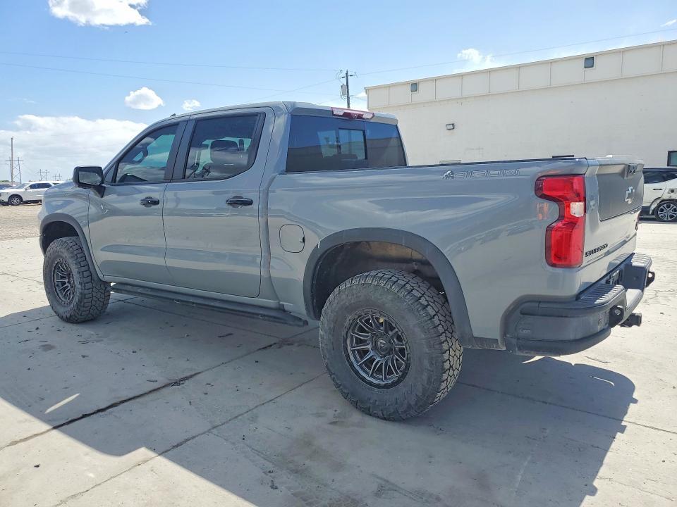 2024 CHEVROLET SILVERADO K1500 ZR2 — Фото 2 из 12