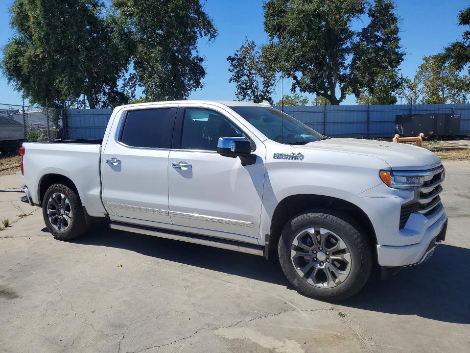 2024 CHEVROLET SILVERADO K1500 HIGH COUNTRY — Фото 4 из 13