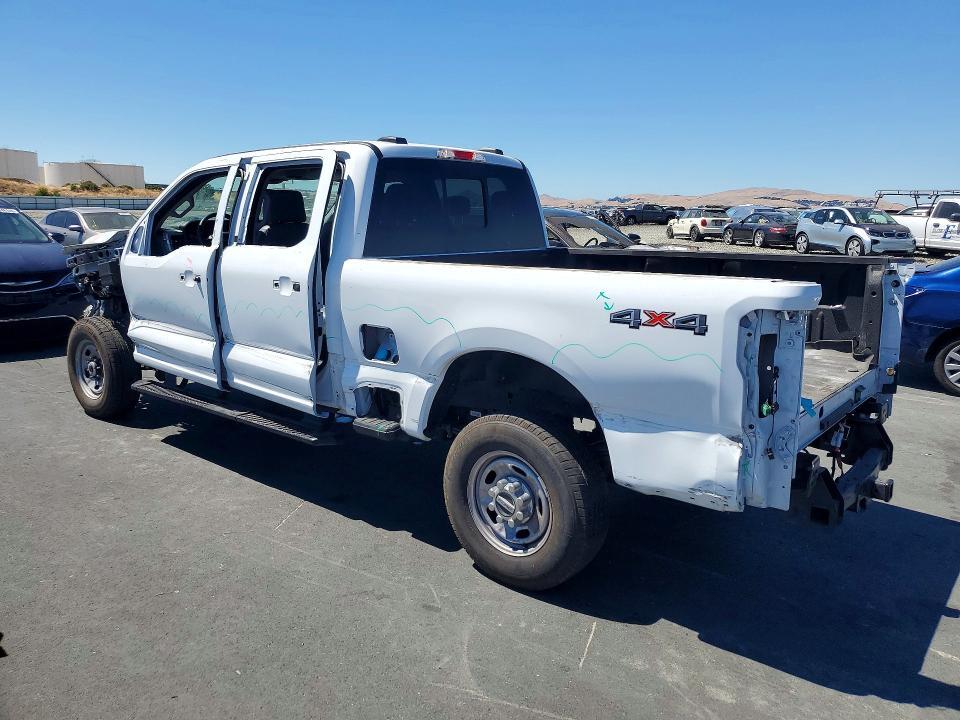 2024 FORD F250 SUPER DUTY — Фото 2 из 13