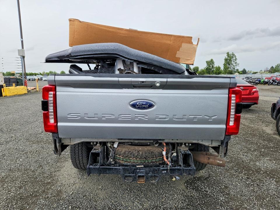 2024 FORD F350 SUPER DUTY — Фото 6 из 12