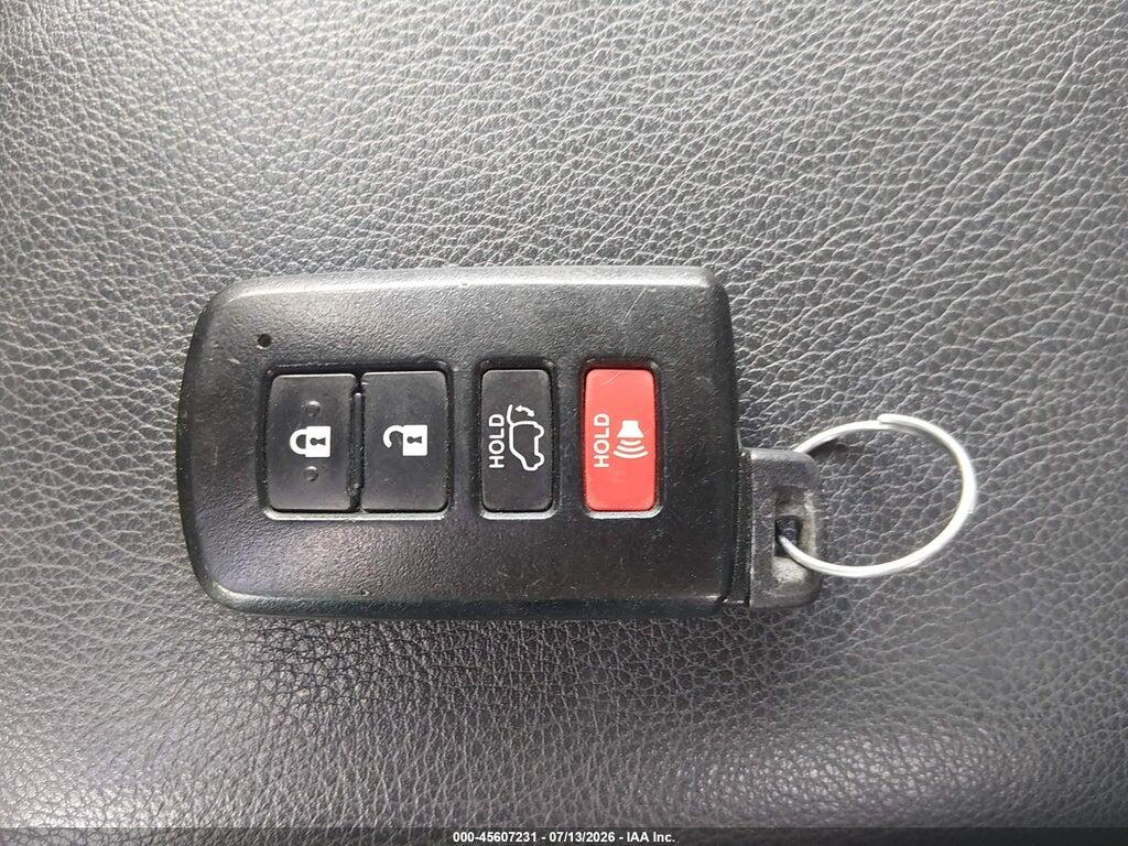 2T3YFREV0HW386243 2017 TOYOTA RAV4 photo no. 11
