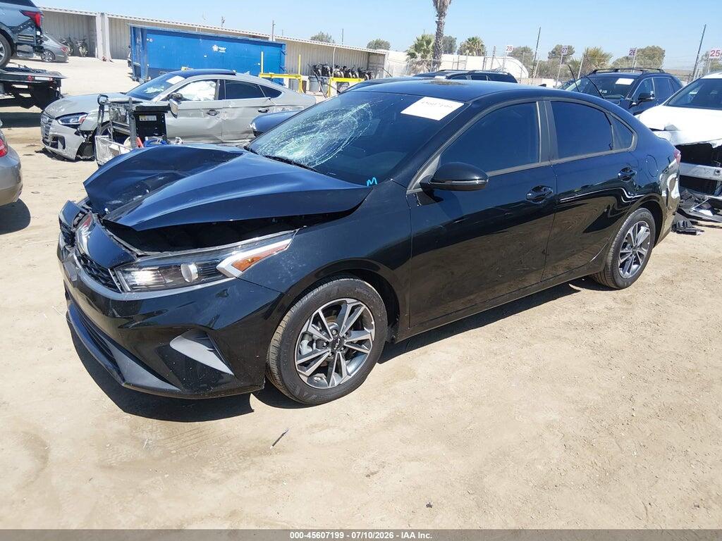 3KPF24AD4PE558447 2023 KIA FORTE photo no. 2