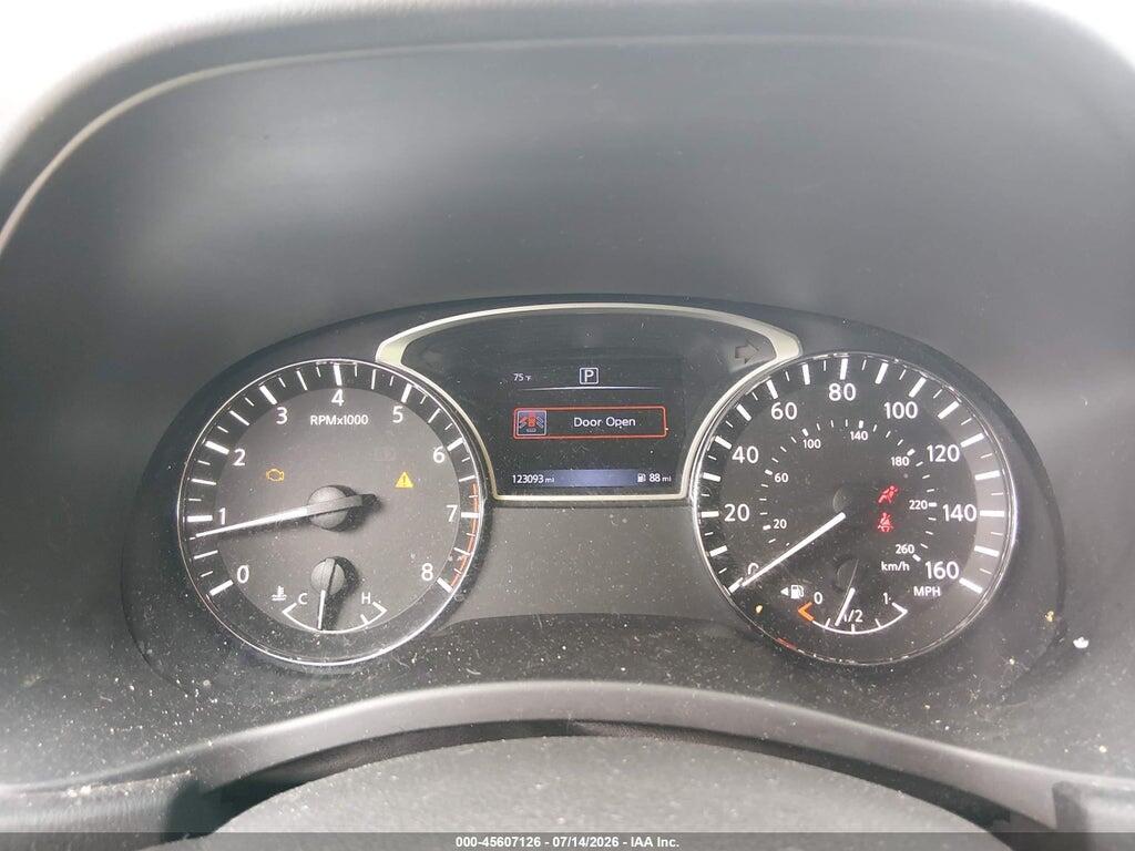 5N1DR2MN8HC695813 2017 NISSAN PATHFINDER photo no. 7