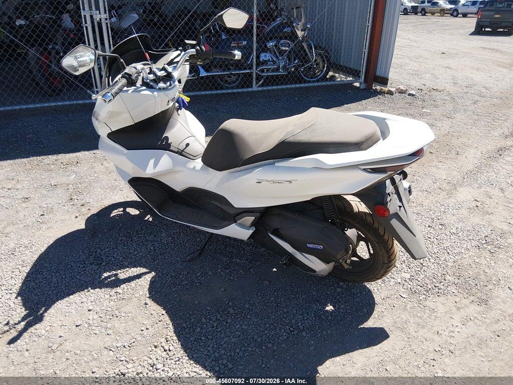 RLHKF4702NY101022 2022 HONDA WW150 photo no. 3