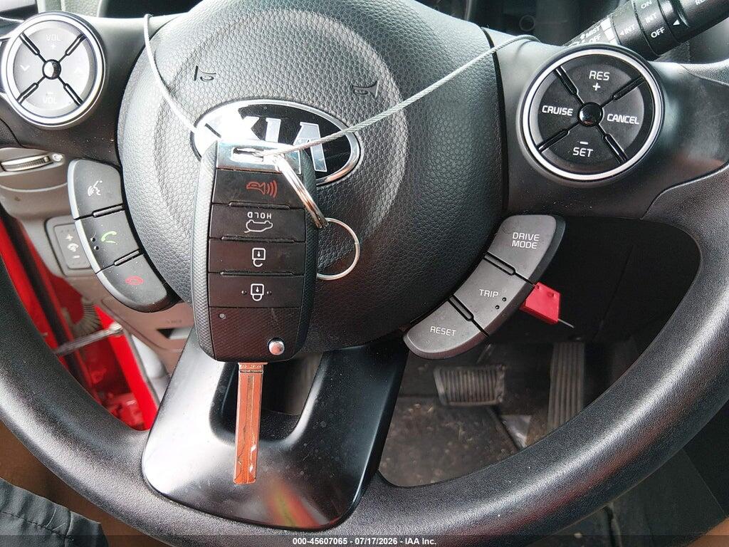 KNDJP3A55H7426958 2017 KIA SOUL photo no. 11
