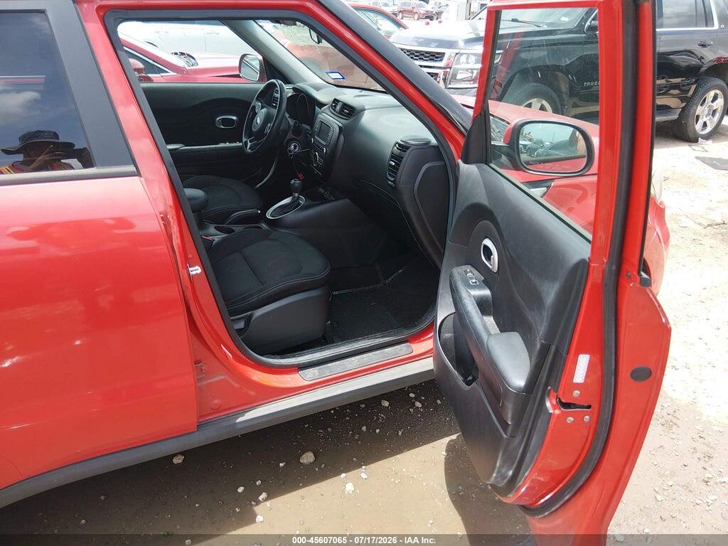 KNDJP3A55H7426958 2017 KIA SOUL photo no. 5