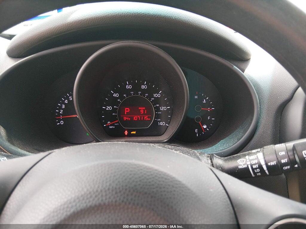 KNDJP3A55H7426958 2017 KIA SOUL photo no. 7