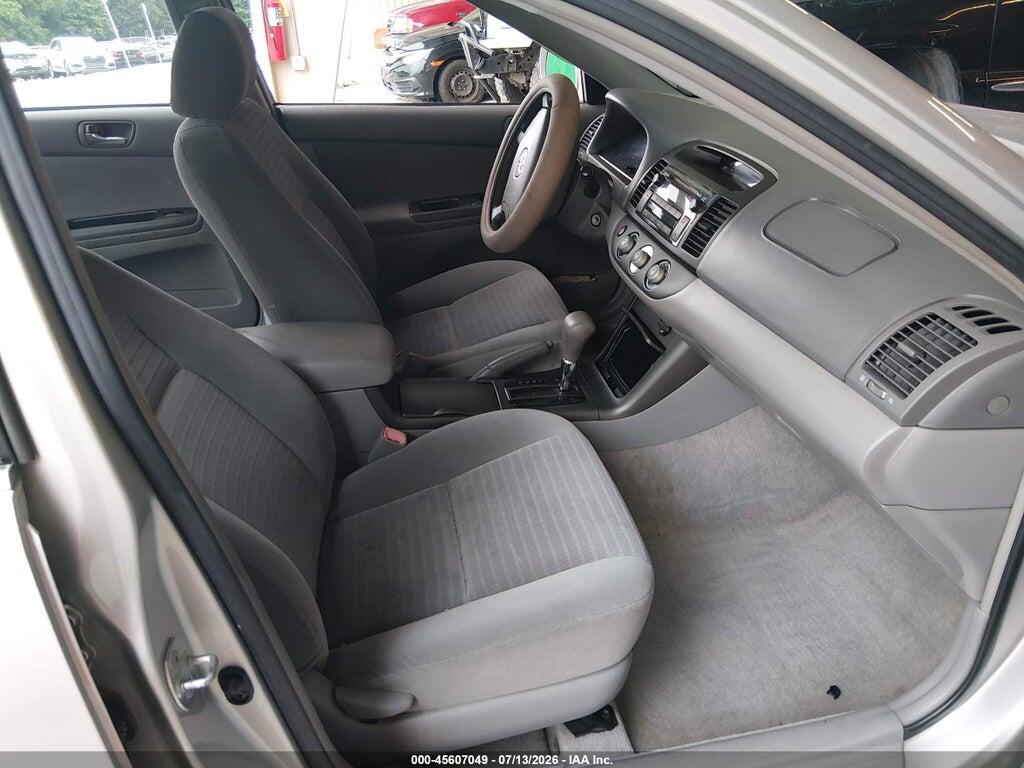 4T1BE32K95U402878 2005 TOYOTA CAMRY photo no. 5
