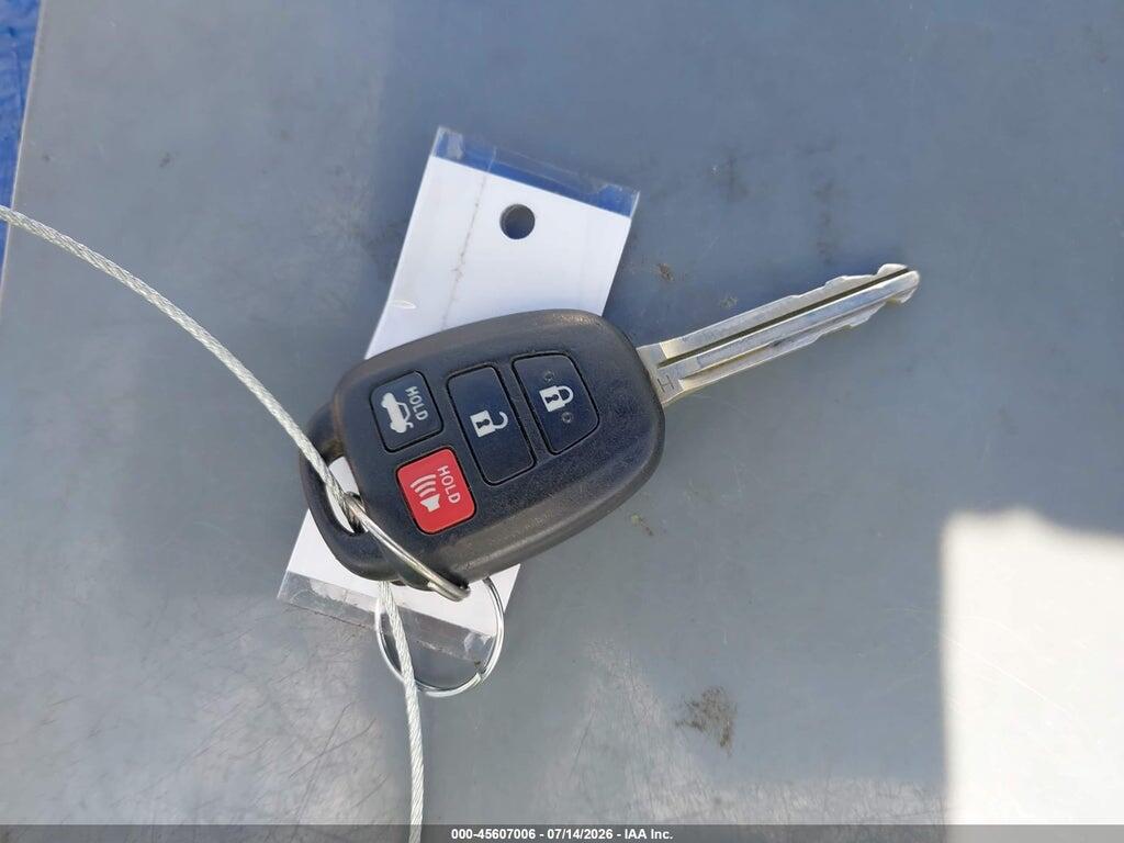 4T1BF1FK4GU203686 2016 TOYOTA CAMRY photo no. 11