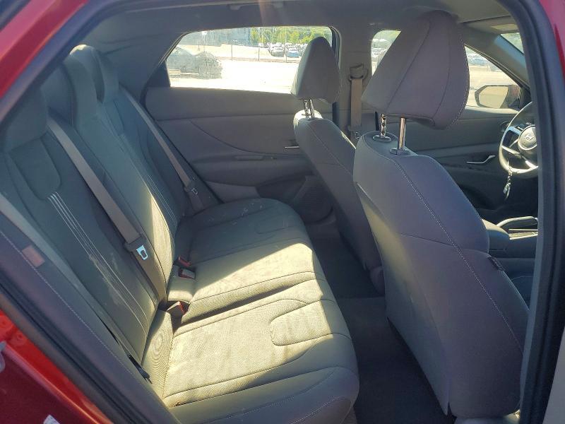 2024 HYUNDAI ELANTRA SEL — Фото 10 из 12
