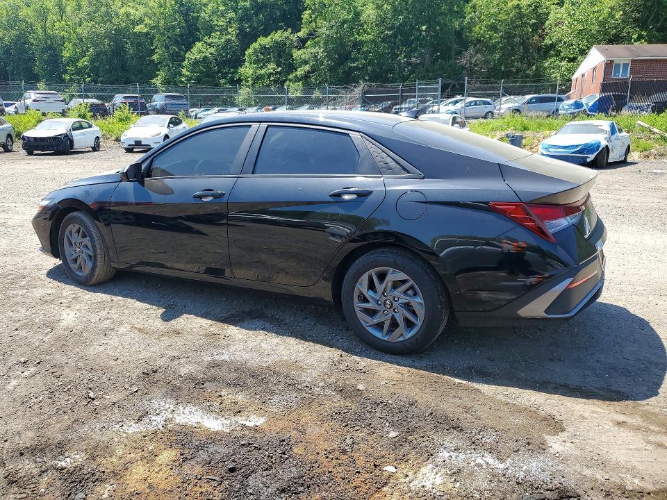 2024 HYUNDAI ELANTRA SEL — Фото 2 из 12