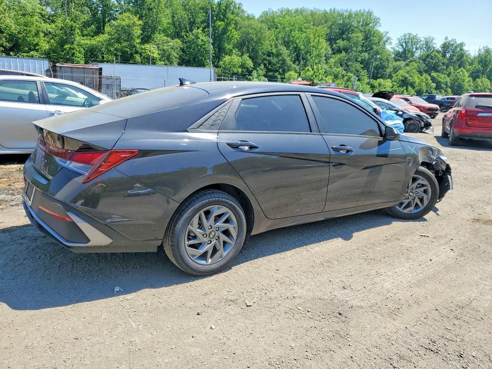 2024 HYUNDAI ELANTRA SEL — Фото 3 из 12