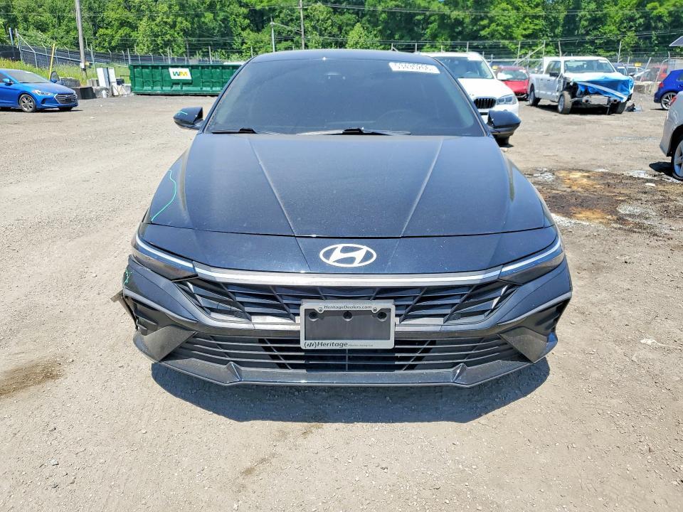 2024 HYUNDAI ELANTRA SEL — Фото 5 из 12