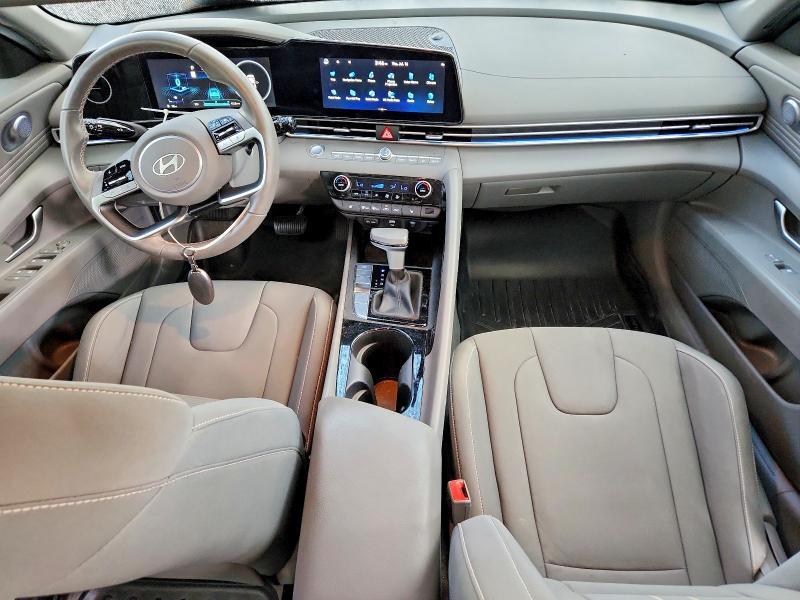 2024 HYUNDAI ELANTRA SEL — Фото 8 из 12