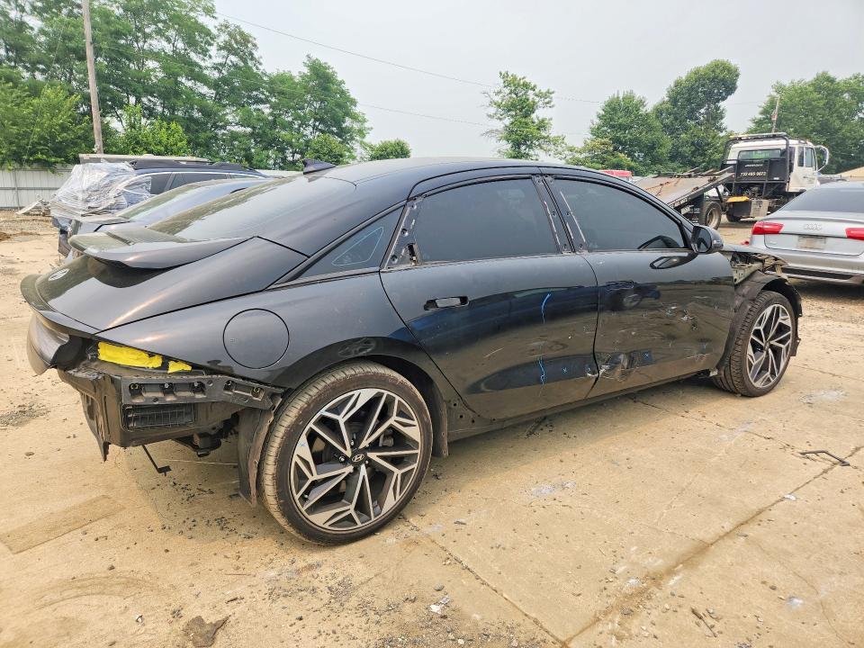 2024 HYUNDAI IONIQ 6 SEL — Фото 3 из 12