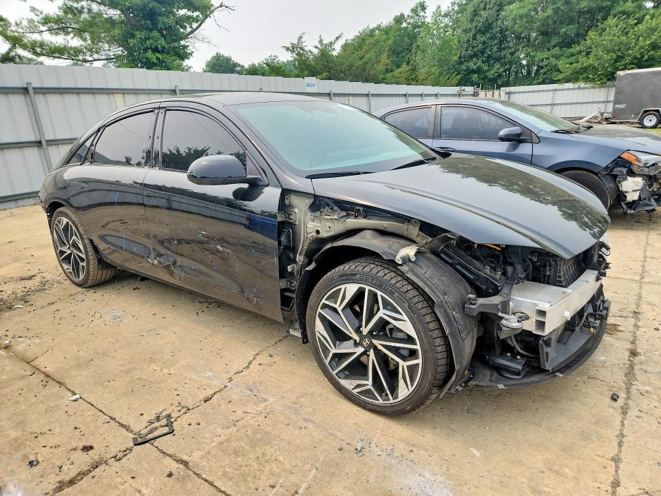 2024 HYUNDAI IONIQ 6 SEL — Фото 4 из 12