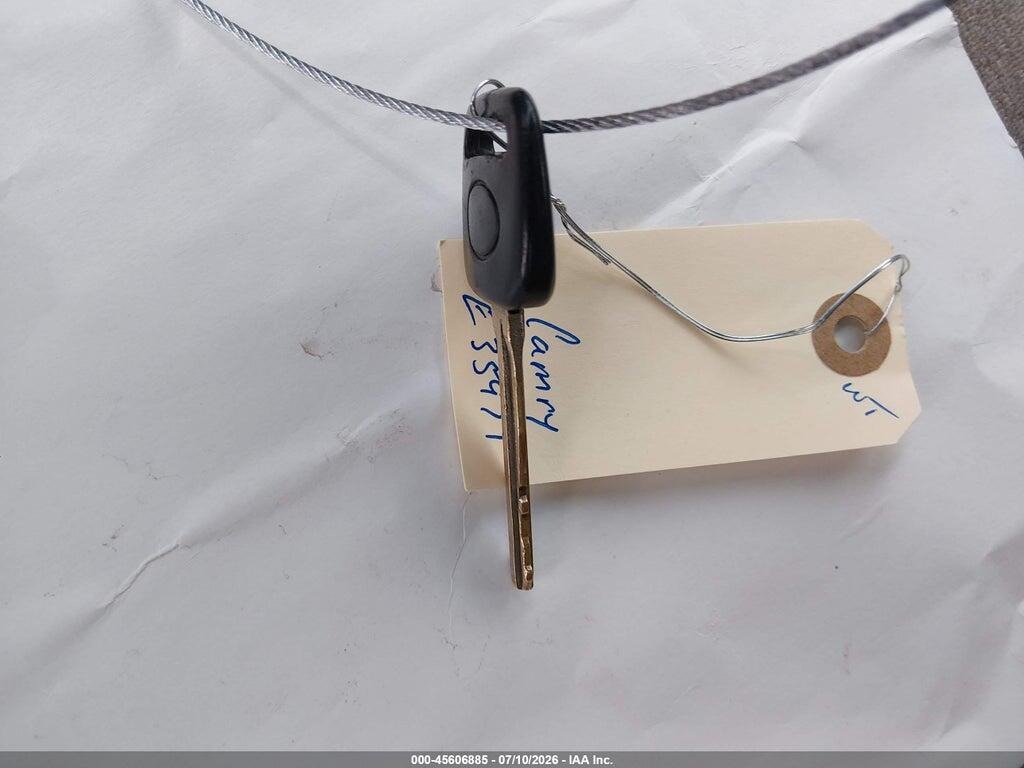 JT2BF22K310328797 2001 TOYOTA CAMRY photo no. 11