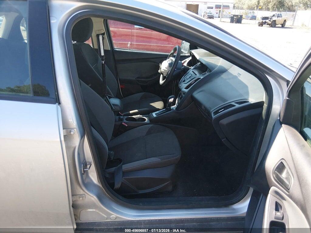 1FAHP3F28CL440405 2012 FORD FOCUS photo no. 5