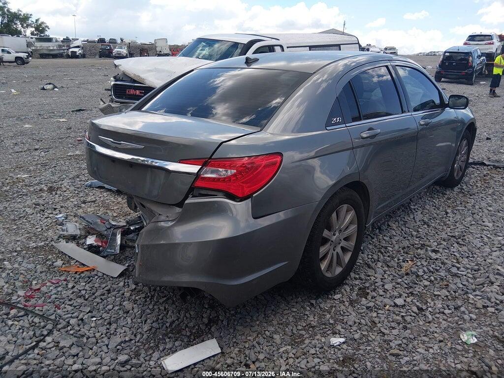 1C3CCBBB9DN696062 2013 CHRYSLER 200 photo no. 4