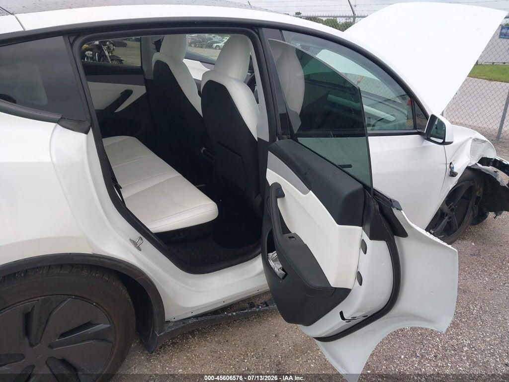 7SAYGDED5TF531026 2026 TESLA MODEL Y photo no. 8