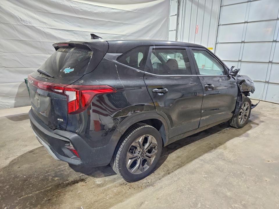 2024 KIA SELTOS LX — Фото 3 из 14