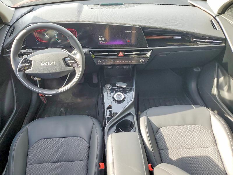 2024 KIA NIRO EX — Фото 8 из 13