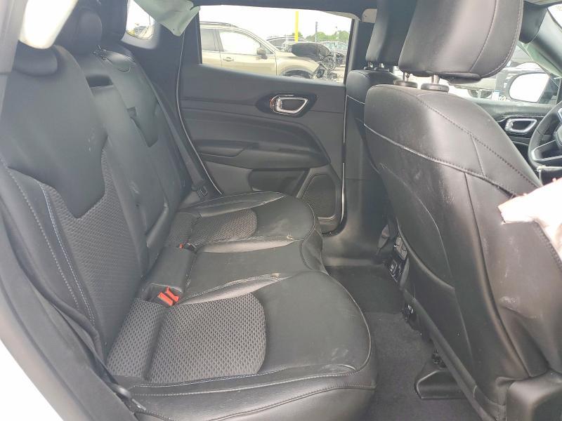 2025 JEEP COMPASS LATITUDE — Фото 11 из 13