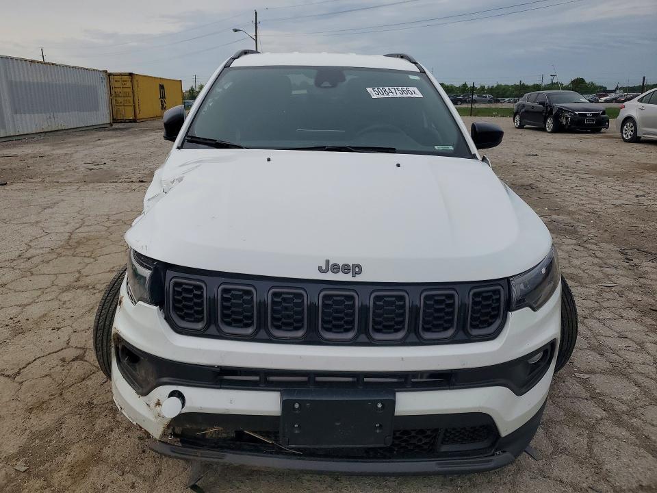 2025 JEEP COMPASS LATITUDE — Фото 5 из 13
