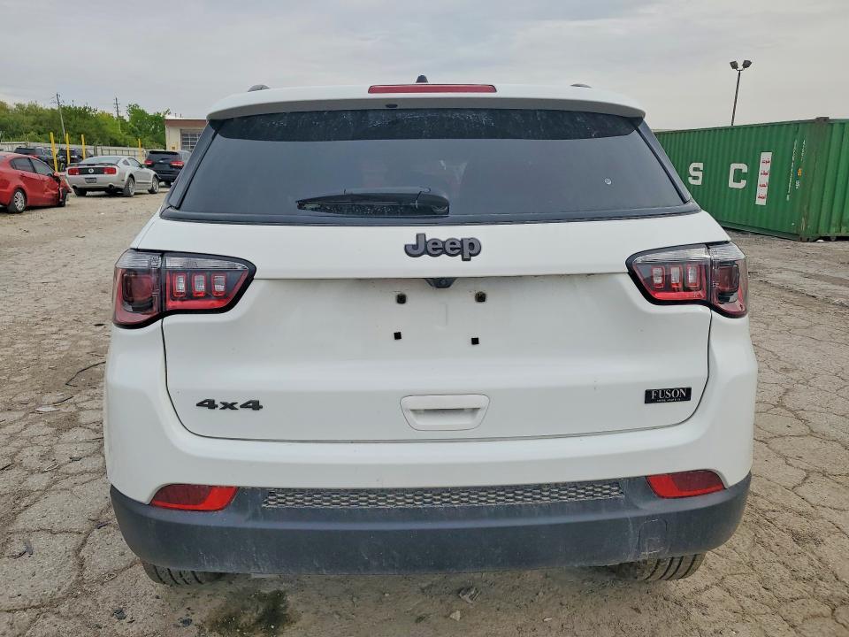 2025 JEEP COMPASS LATITUDE — Фото 6 из 13