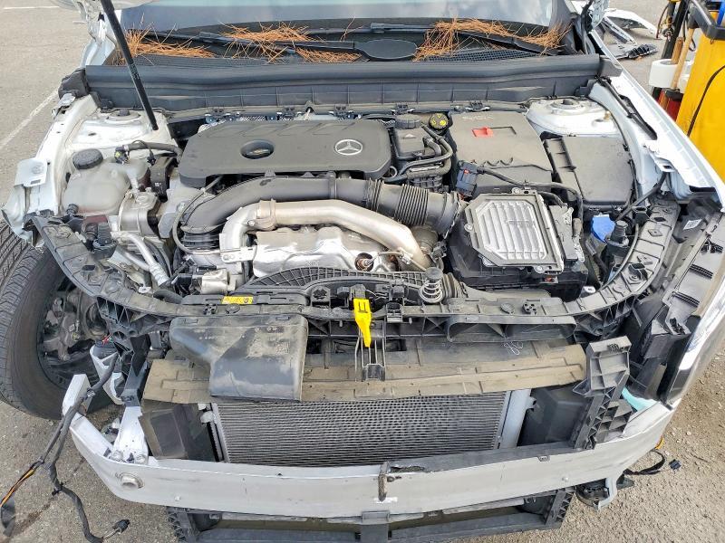 2024 MERCEDES-BENZ GLB 250 4MATIC — Фото 11 из 13