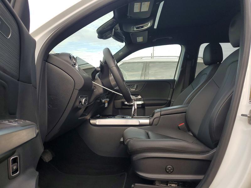 2024 MERCEDES-BENZ GLB 250 4MATIC — Фото 7 из 13