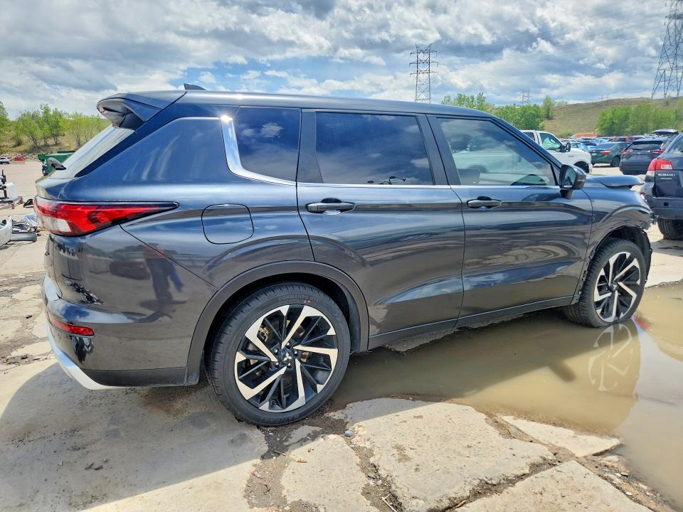 2024 MITSUBISHI OUTLANDER SE — Фото 3 из 14