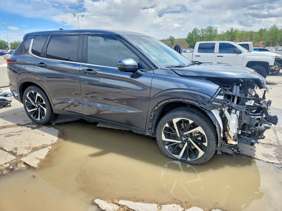 2024 MITSUBISHI OUTLANDER SE — Фото 4 из 14