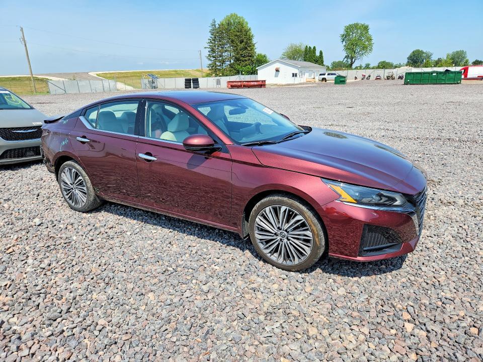 2024 NISSAN ALTIMA SL — Фото 4 из 12