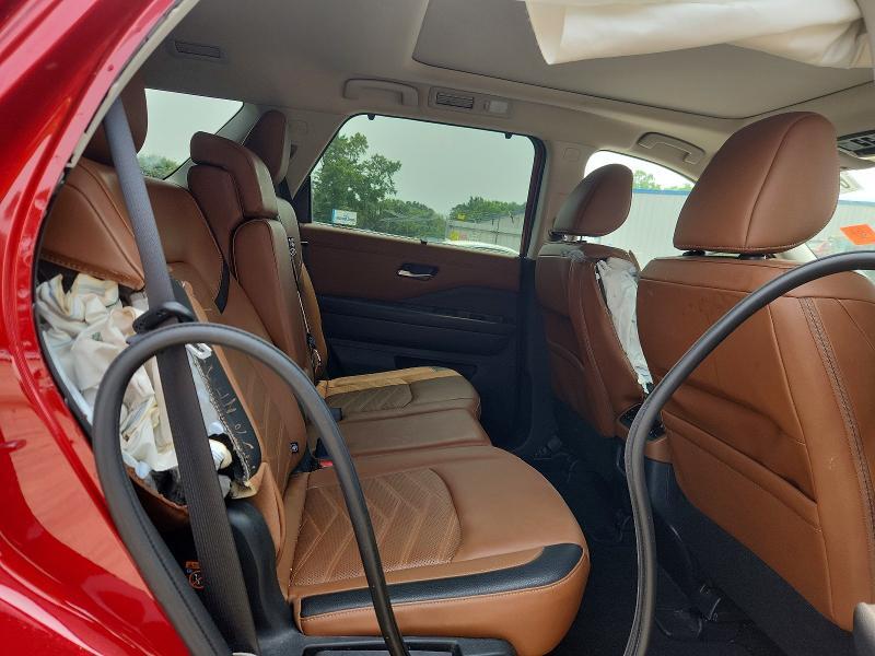 2024 NISSAN PATHFINDER PLATINUM — Фото 10 из 12