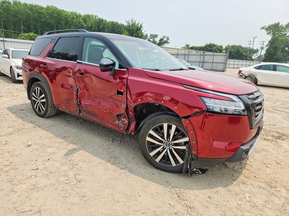 2024 NISSAN PATHFINDER PLATINUM — Фото 4 из 12