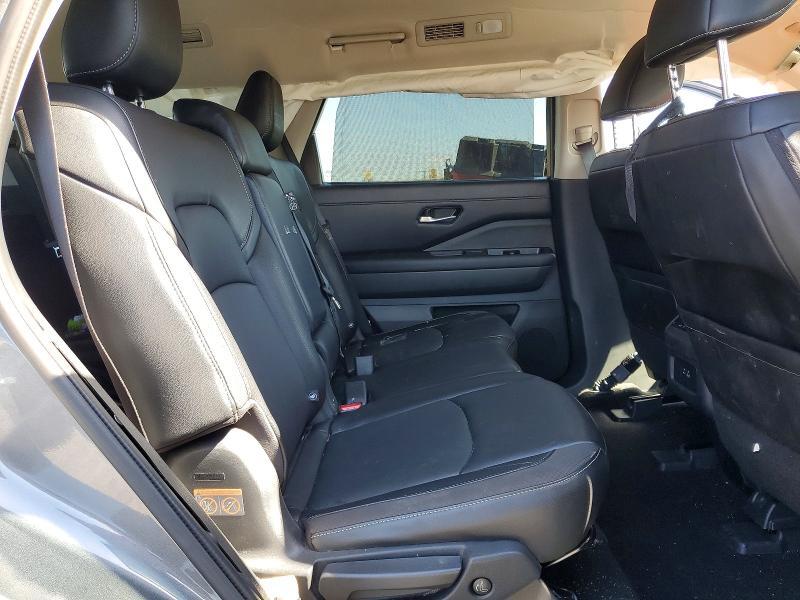 2024 NISSAN PATHFINDER SL — Фото 11 из 13