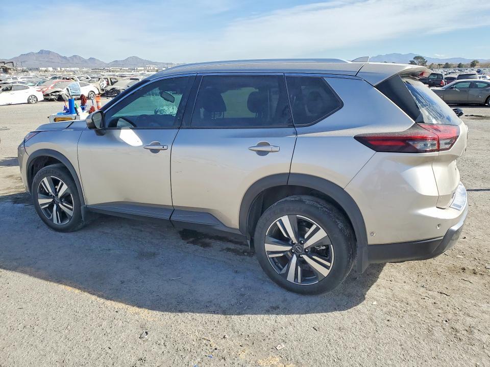 2024 NISSAN ROGUE SL — Фото 2 из 14