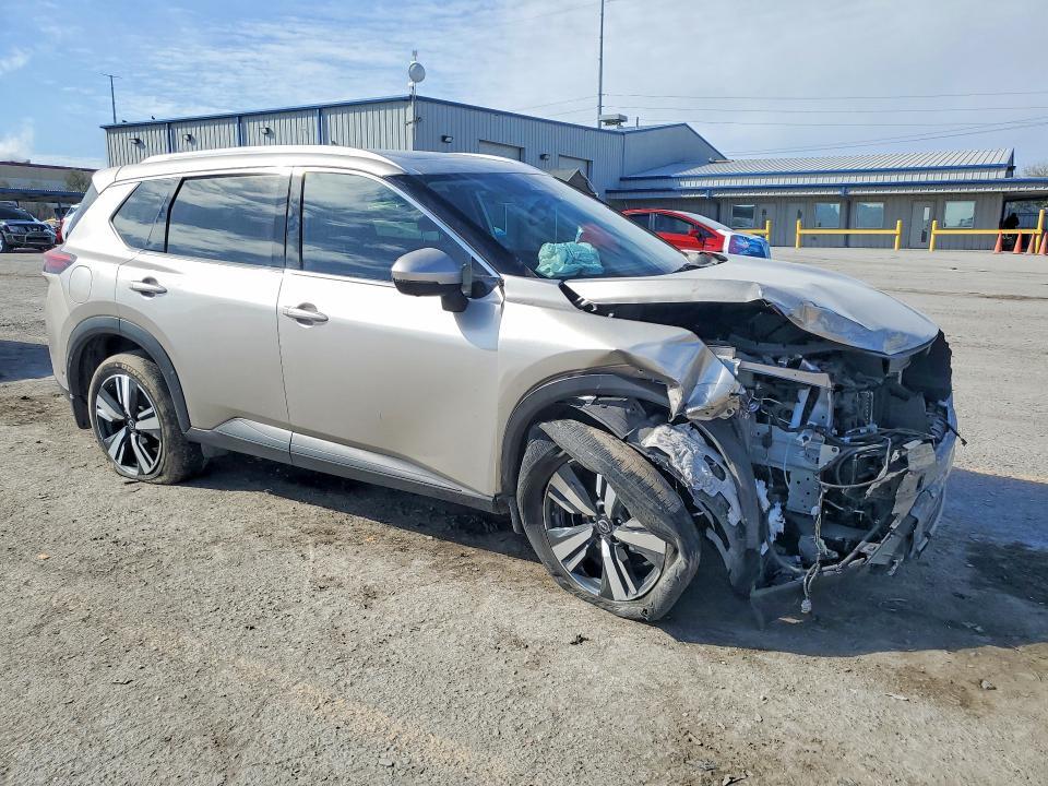 2024 NISSAN ROGUE SL — Фото 4 из 14