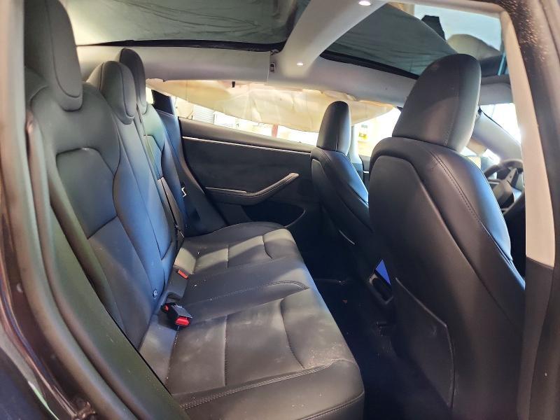 2024 TESLA 3 — Фото 10 из 12