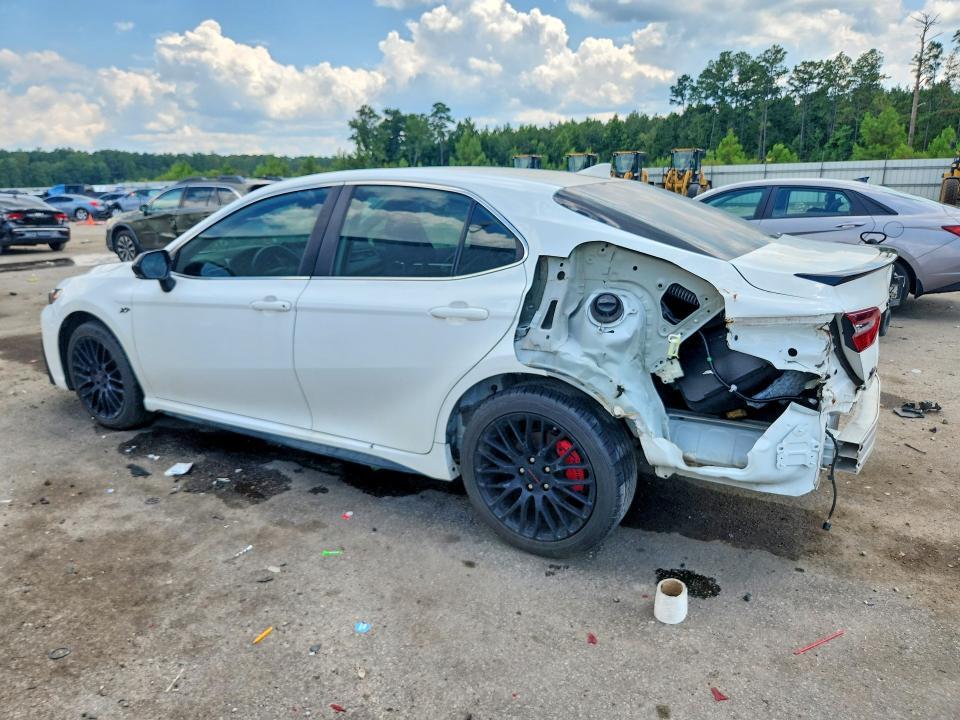 2024 TOYOTA CAMRY SE — Фото 2 из 13