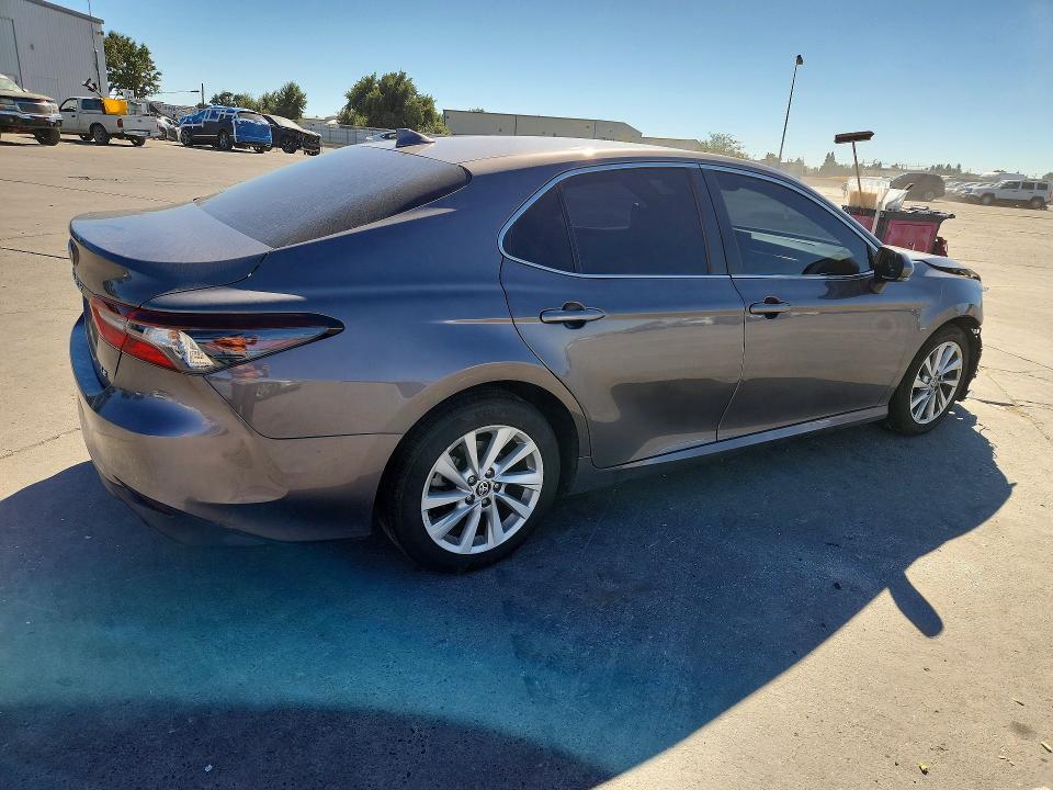2024 TOYOTA CAMRY LE — Фото 3 из 13