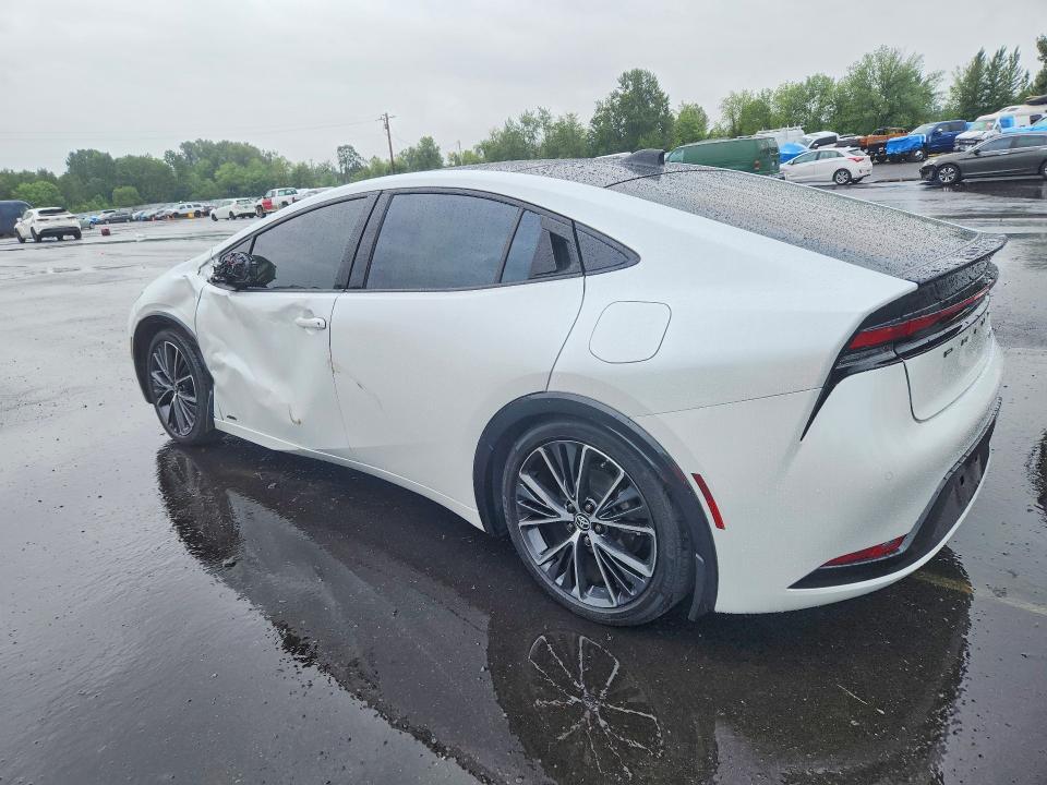2024 TOYOTA PRIUS XLE — Фото 2 из 12