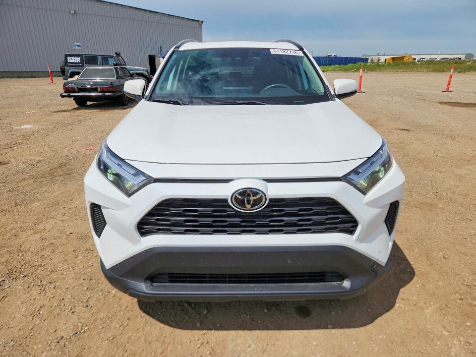 2024 TOYOTA RAV4 XLE — Фото 5 из 13