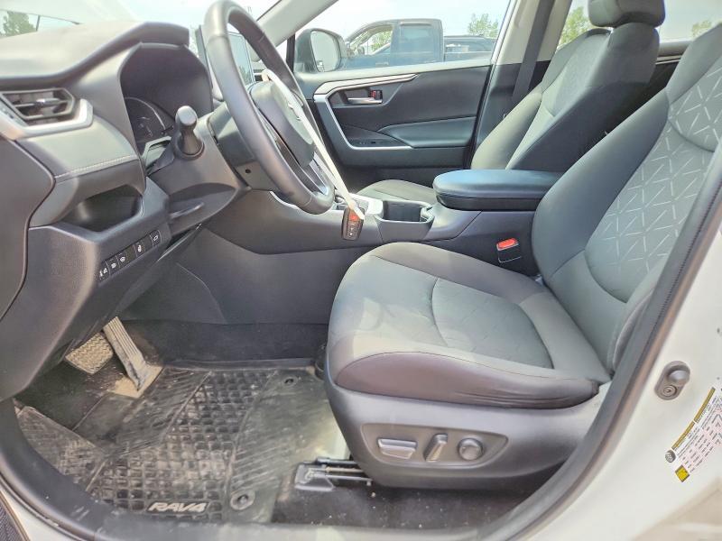 2024 TOYOTA RAV4 XLE — Фото 7 из 13