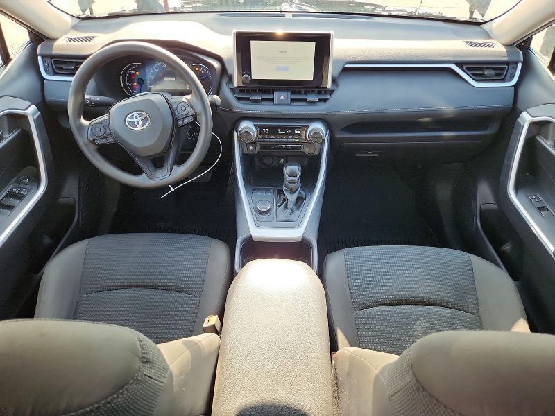 2024 TOYOTA RAV4 LE — Фото 8 из 13