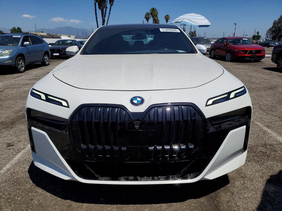 2023 BMW 740 I — Фото 5 из 12