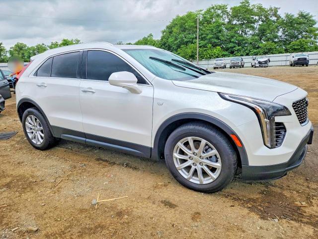 2023 CADILLAC XT4 LUXURY — Фото 4 из 13