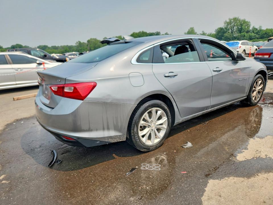 2023 CHEVROLET MALIBU LT — Фото 3 из 13