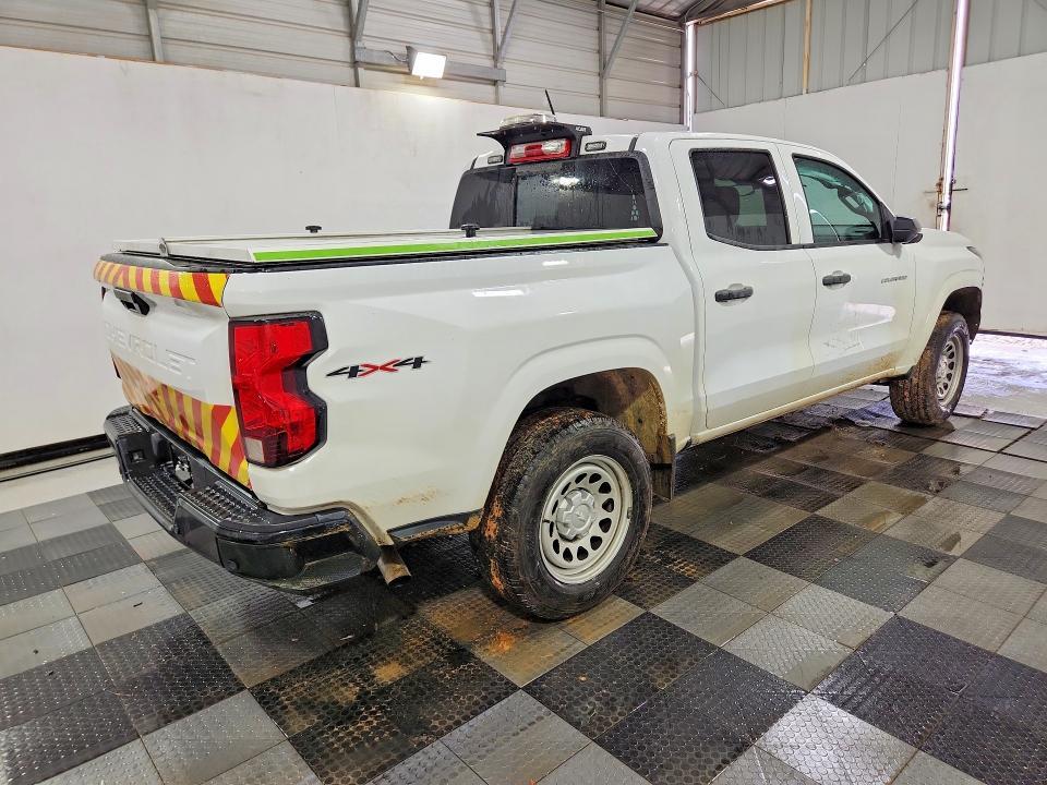 2023 CHEVROLET COLORADO — Фото 3 из 13